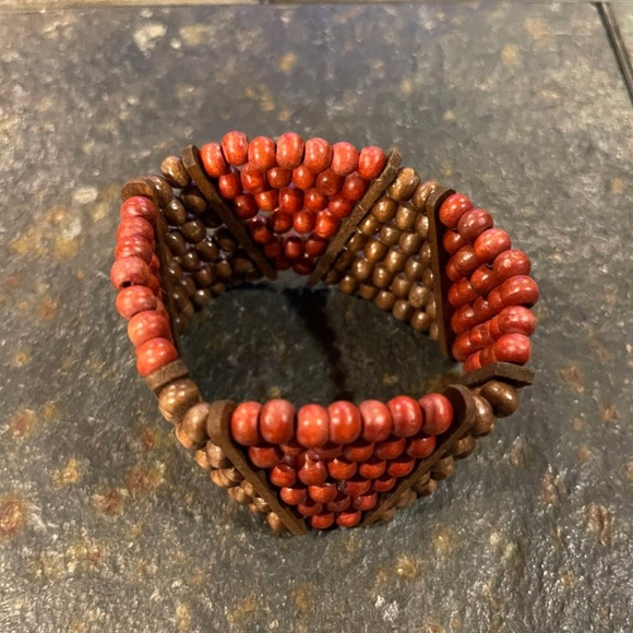 Vintage wooden beaded bracelets set of 2 - Picture 2 of 6